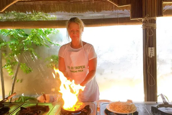 Hoi An Cooking Class: Market, Boat & Authentic Dishes