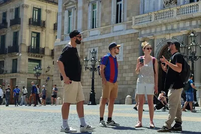 Gothic Quarter Barcelona: Roman Walls & Hidden Gems Tour