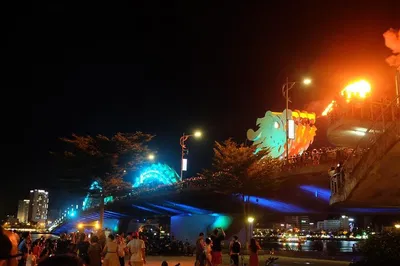 Da Nang Night Lights: Dragon Boat Tour & Culinary Delights