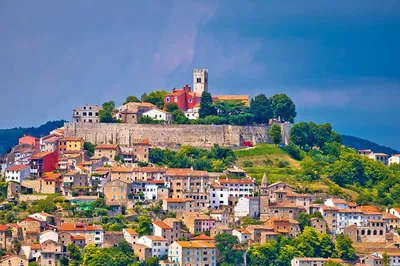 Istria's Best: Hum, Motovun & Labin Day Trip from Rijeka