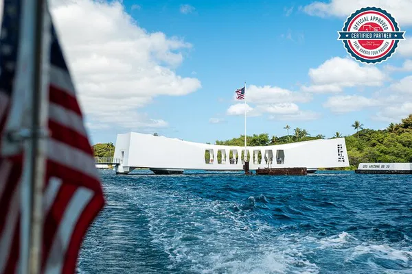 Pearl Harbor & USS Arizona Memorial Tour from Waikiki