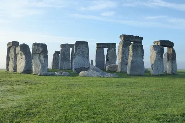Stonehenge Private Tour from Bath: Half-Day Adventure