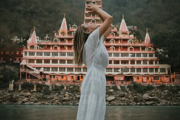 Rishikesh Spiritual Journey: Cultural Tour & Ganga Aarti Spectacle