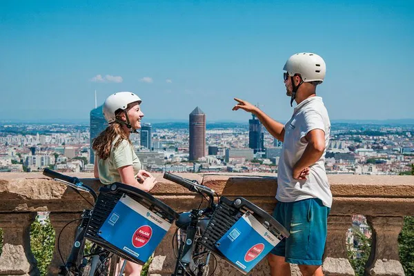 Lyon E-Bike Tour: Panoramic Views & Local Treats