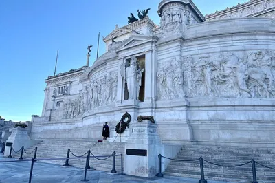 Rome's Altar: Group or Private Tour with Panoramic Views