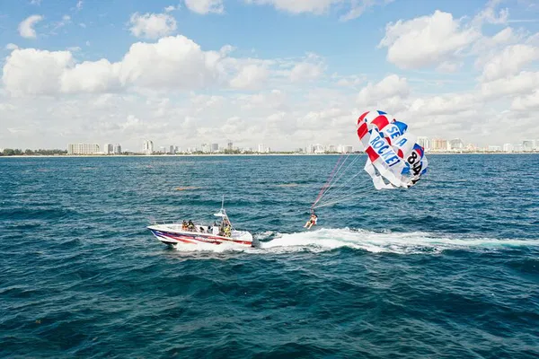 Fort Lauderdale Parasailing: Ocean Views & Thrills!