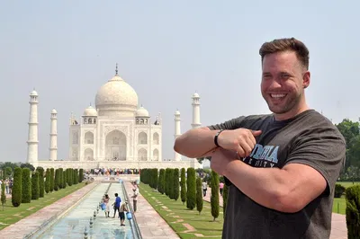 Unveiling Agra's Majesty: A Luxurious Day Tour from Delhi