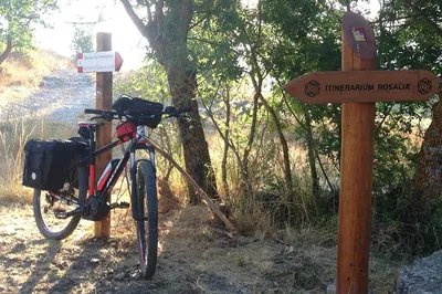 Explore Sicily's Albanian Heritage: Bike, Culture & Cannoli