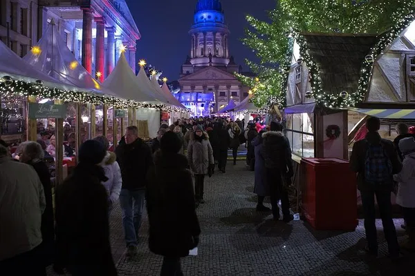 Berlin Christmas Markets: Festive Walking Tour