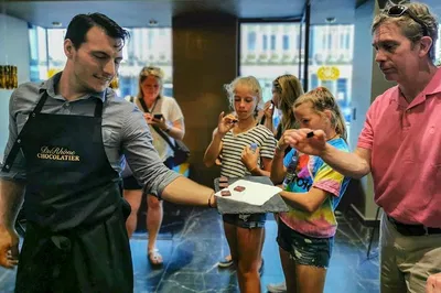 Geneva: 3-Hour Chocolate Tour & Old Town Adventure