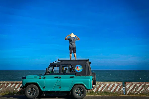 Mui Ne Sand Dunes: Unleash Your Inner Explorer on a Jeep & ATV Adventure!