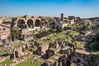 Rome: Augustus & Livia's Palaces, Forum & Hill Tour