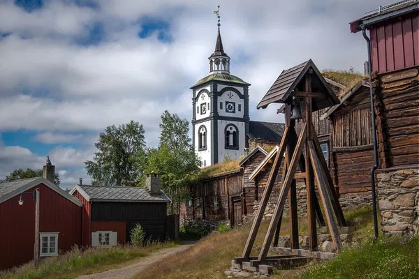 Unearth Røros' Rich History: A Self-Guided Audio Adventure