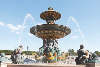 Unveil Paris & Versailles: A Luxurious Full-Day Private Tour