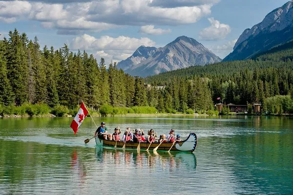 Banff Canoe Tour: Bow River Big Canoe Adventure!