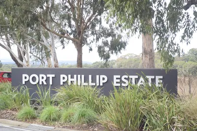 Uncork the Mornington Peninsula: A Personalized Winery Escape