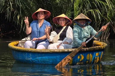 Hoi An Basket Boat Tour & Lantern Making Fun!