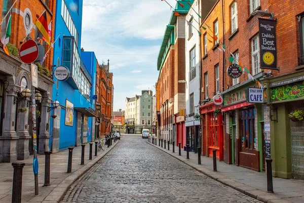 Unleash Dublin's Secrets: An Interactive Scavenger Hunt Adventure!