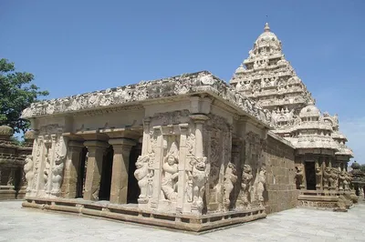 Kanchipuram's Cultural Tapestry: Temples and Silk Sarees Unveiled