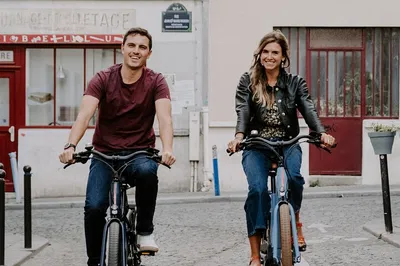 Glide Through Paris: An Electric Bike Adventure!