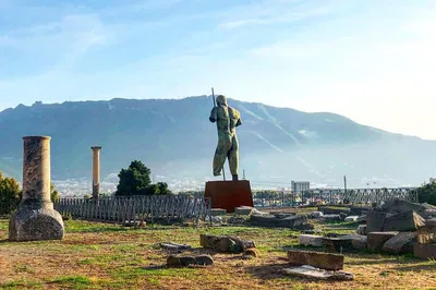 Pompeii: Skip-the-Line Small Group Tour