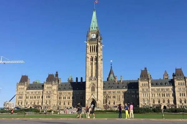 Ottawa's Splendor: A Private Day Trip from Montreal