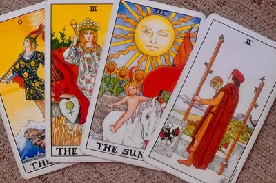 Uncover Saint Augustine's Secrets: Tarot & Ghost Stroll Adventure