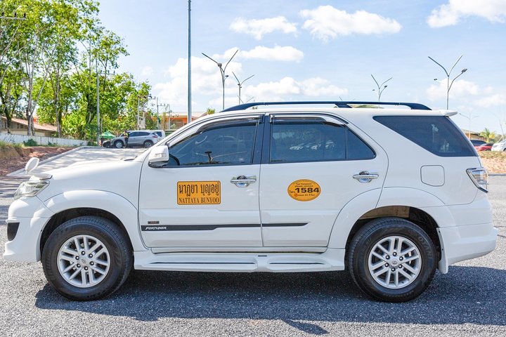 Explore Phuket's Charm: A Personalized 6-Hour Taxi Adventure