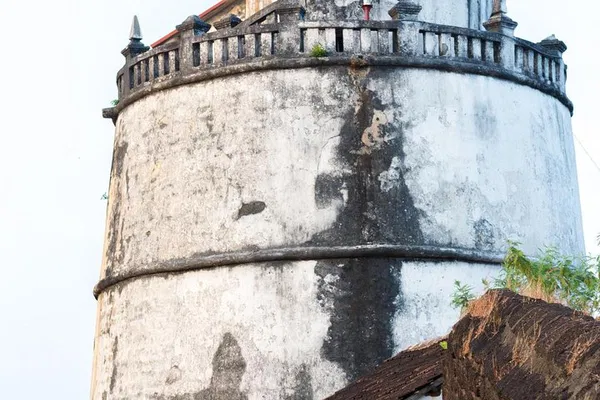 North Goa Private Tour: Forts, Beaches & Culture!