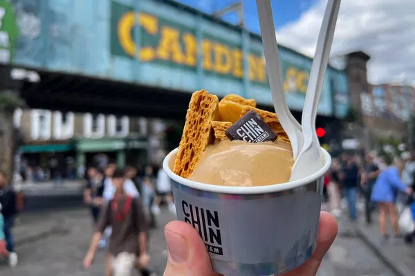 Camden Market Food Tour: Secret Dishes & London Flavors