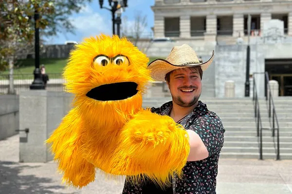 Nashville's Puppet Tour: History with Cornbread!