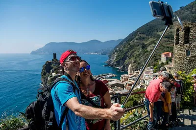 Cinque Terre Day Trip: Hike & Boat from Florence