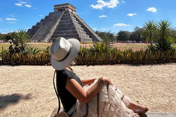 Chichen Itza, Cenote & Valladolid: Mayan Adventure!