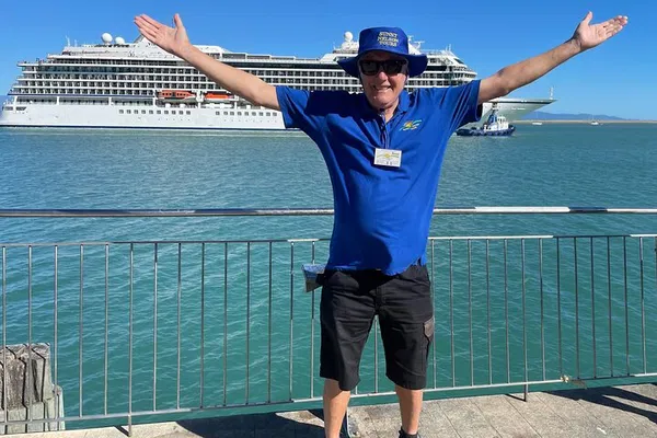 Discover Nelson's Charm: A Guided Walking Tour Through History & Culture