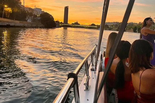 Seville Boat Tour: Guadalquivir River Wonders