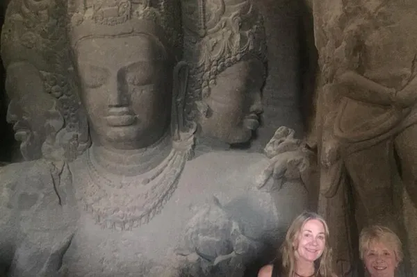 Explore Ancient Art: Elephanta Caves Tour with Lunch & Transport