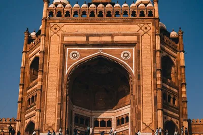 Discover Agra & Fatehpur Sikri: A Majestic Guided Journey
