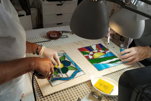 Unleash Your Inner Artist: Stained Glass Creation in Trastevere!
