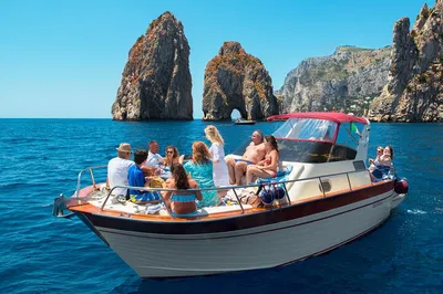 Discover Capri's Wonders: An Unforgettable Boat Tour with Blue Grotto
