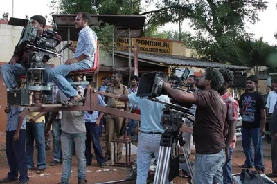 Chennai: Kollywood Tour - Tamil Movie Magic!