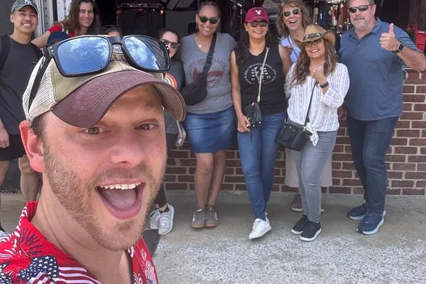 Nashville History & Coffee Morning Tour: Music City's Untold Stories