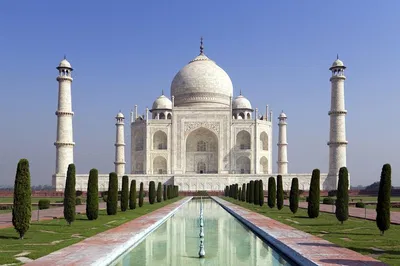 Unveiling Taj Mahal's Splendor: A Delhi Day Trip to Agra's Marvels