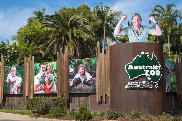 Australia Zoo Transfer: Noosa & Sunshine Coast Adventure