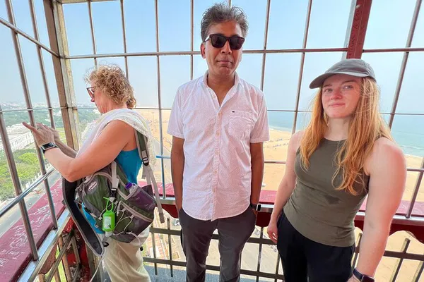 Chennai's Cultural Immersion: A Guided City Tour with Lunch