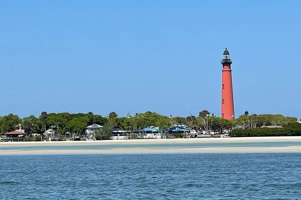 Daytona Beach's Delightful Coastal Cruise: Spot Dolphins & Waterfront Mansions!