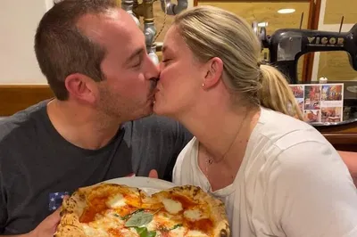 Palermo Pizza Perfection: Craft, Bake & Savor in Sicily!