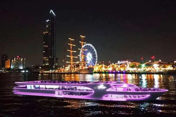 Bangkok Night Cruise: Thai Buffet & River Views