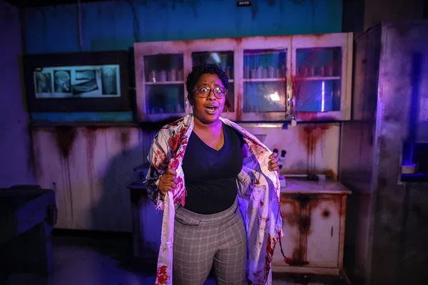 Survive the Undead: A Thrilling Zombie Apocalypse Escape