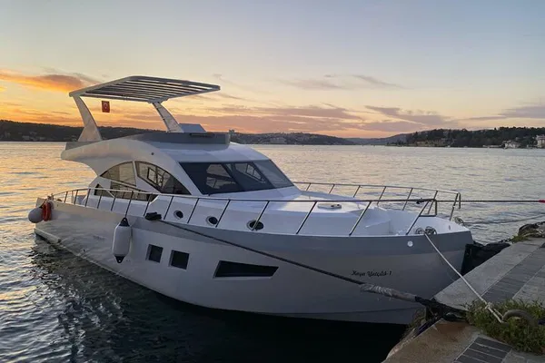 Bosphorus Yacht Tour: Private Luxury Istanbul Cruise