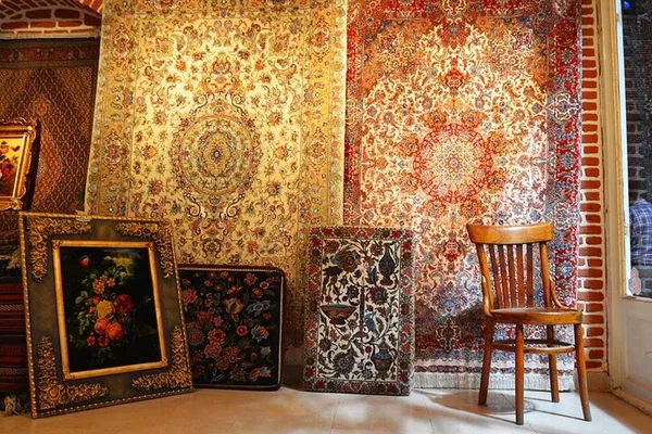 Uncover Istanbul's Hidden Gems: Expert-Led Bazaar Shopping Tours